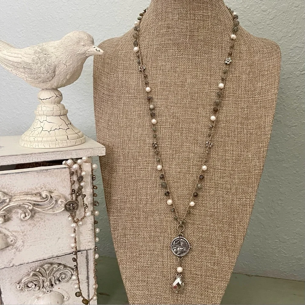 ARTISAN Necklace “Treasures” Pearls and Labradorite with Swivel Pendant - Picture 3 of 13